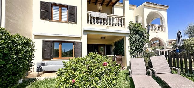 4 soveværelse Byhus til salg i Santa Ponsa, Calvià med swimmingpool - € 1.050.000 (Ref: 8096455)