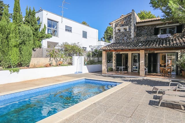 4 soveværelse Villa til salg i Costa de la Calma, Calvià med swimmingpool - € 970.000 (Ref: 9131254)