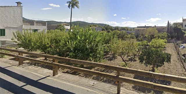 Grunde uden byggetilladelser til salg i Es Capdella, Calvià - € 490.000 (Ref: 9131280)