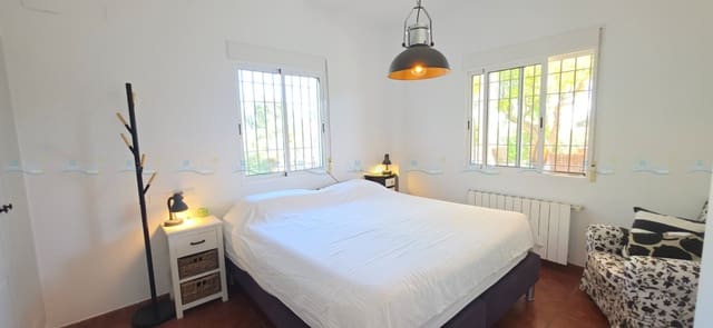 5 quarto Moradia para venda em Ontinyent com piscina garagem - 480 000 € (Ref: 10111128)