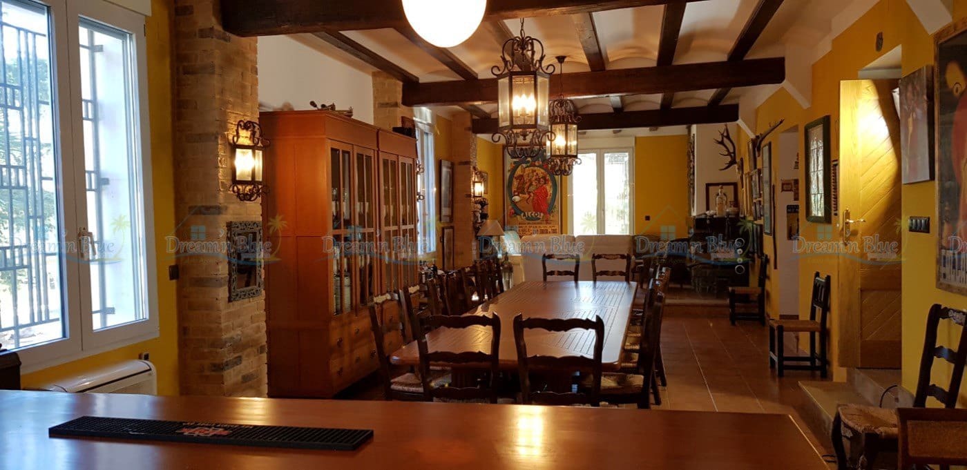 9 sovrum Villa till salu i Muro de Alcoy med pool garage - 875 000 € (Ref: 4396213)