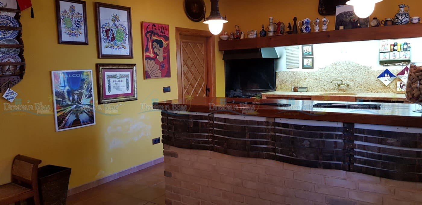 9 sovrum Villa till salu i Muro de Alcoy med pool garage - 875 000 € (Ref: 4396213)