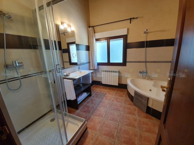 10 sypialnia Willa na sprzedaż w Bocairent z garażem - 1 750 000 € (Ref: 4737524)