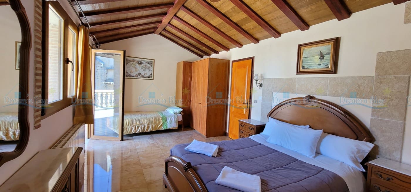 5 slaapkamer Huis te koop in Albaida met zwembad - € 220.000 (Ref: 6784067)