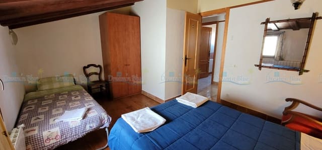 5 slaapkamer Huis te koop in Albaida met zwembad - € 220.000 (Ref: 6784067)