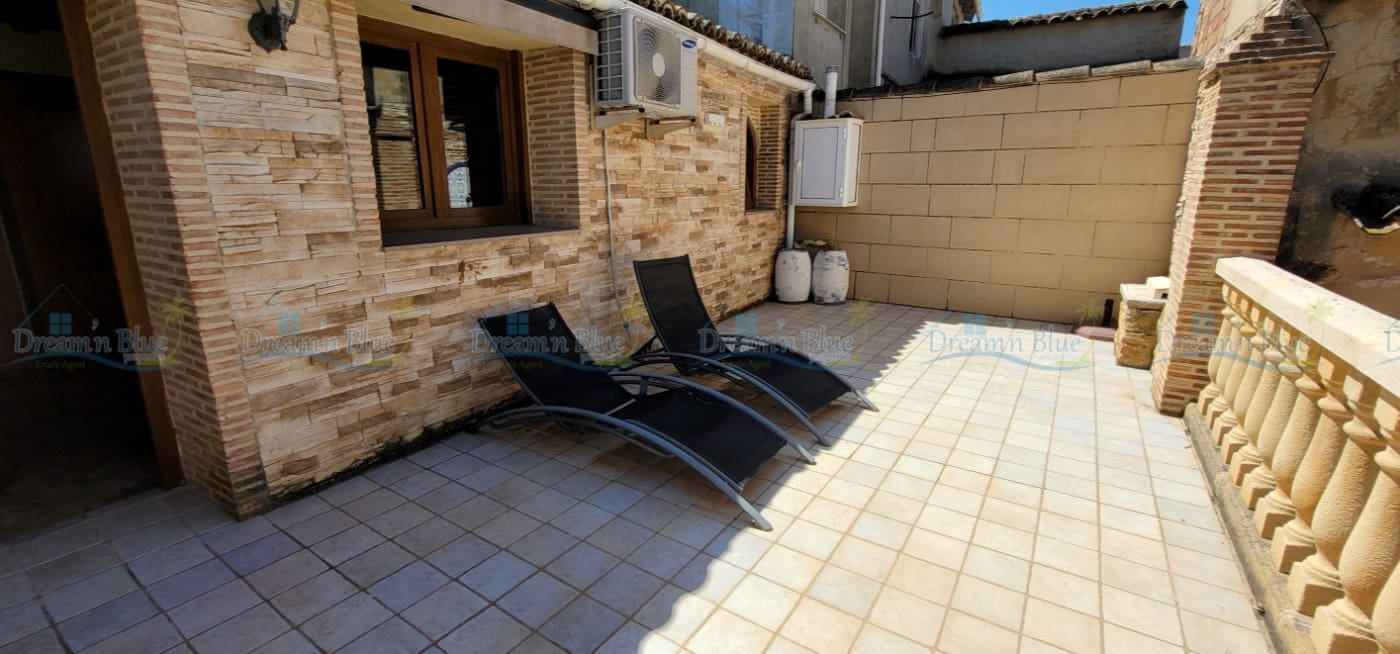 5 slaapkamer Huis te koop in Albaida met zwembad - € 220.000 (Ref: 6784067)