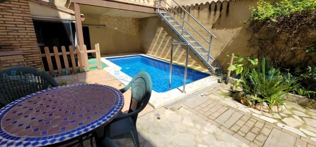 5 soveværelse Byhus til salg i Albaida med swimmingpool - € 199.000 (Ref: 6784067)