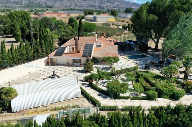 4 soveværelse Villa til salg i Muro de Alcoy med swimmingpool garage - € 425.000 (Ref: 8317521)
