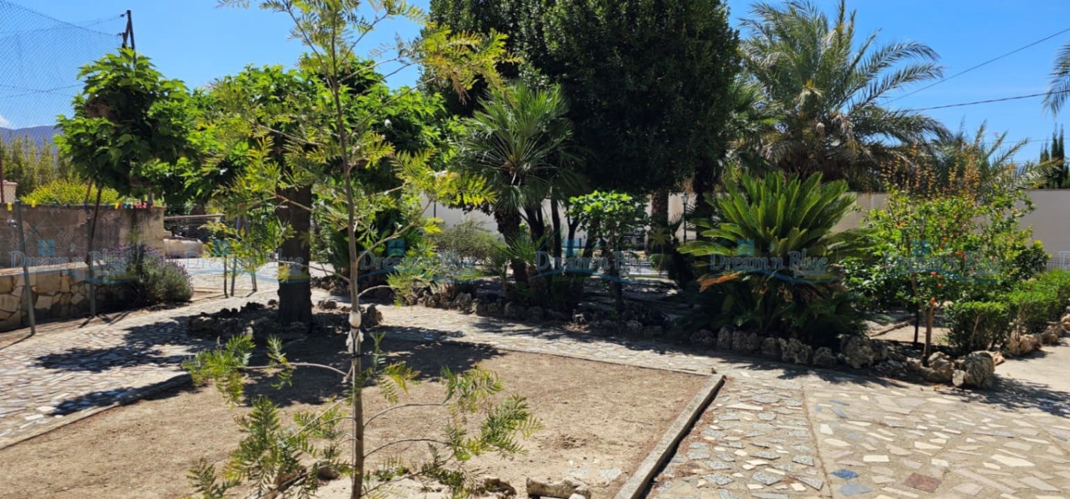 4 soveværelse Villa til salg i Muro de Alcoy med swimmingpool garage - € 425.000 (Ref: 8317521)