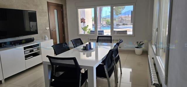 4 soveværelse Villa til salg i Muro de Alcoy med swimmingpool garage - € 425.000 (Ref: 8317521)