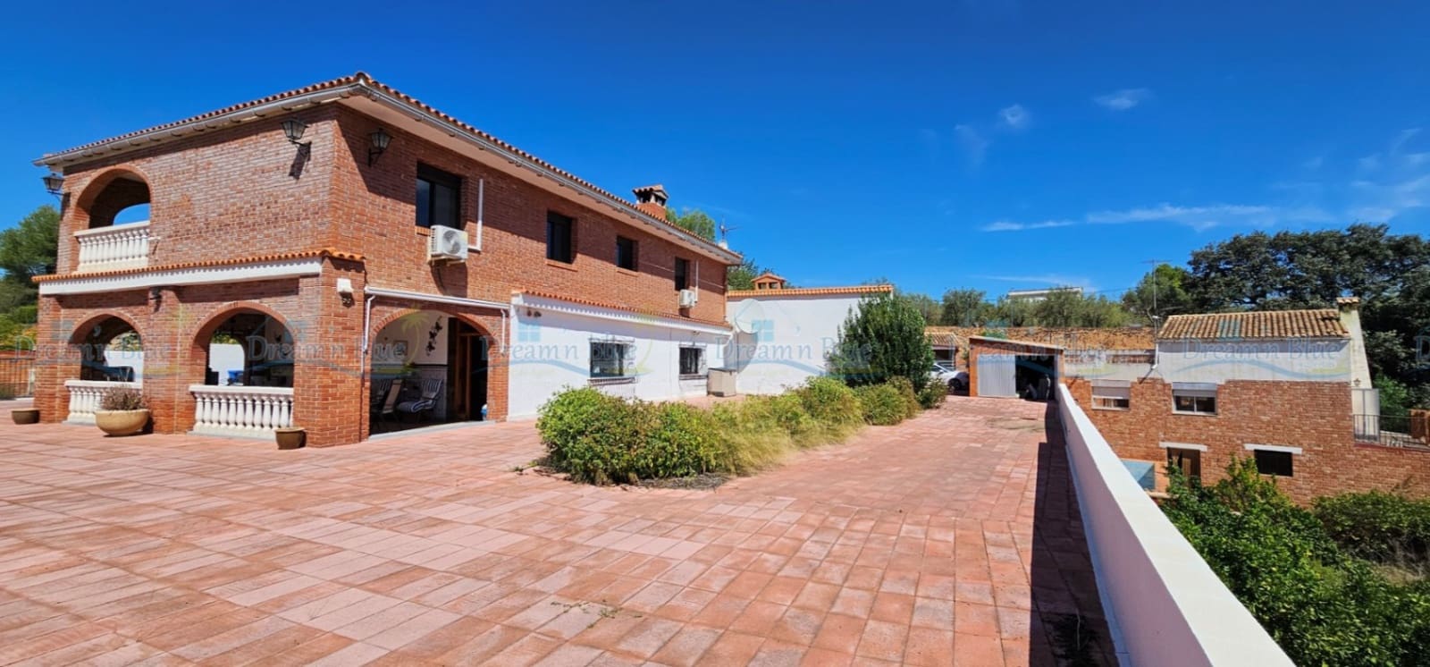 7 soveværelse Villa til salg i Ontinyent med swimmingpool garage - € 330.000 (Ref: 8485326)