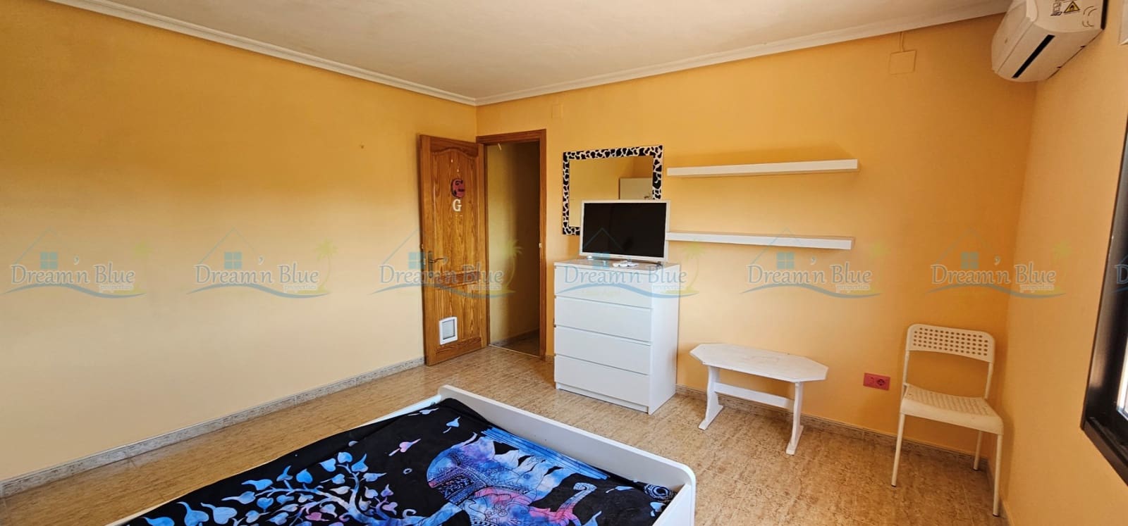 7 soveværelse Villa til salg i Ontinyent med swimmingpool garage - € 330.000 (Ref: 8485326)