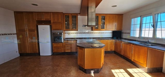 Casa de 3 habitaciones en Cocentaina en venta con garaje - 200.000 € (Ref: 8830537)