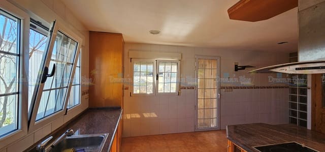 Casa de 3 habitaciones en Cocentaina en venta con garaje - 200.000 € (Ref: 8830537)