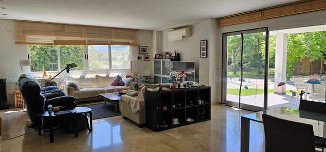 5 bedroom Villa for sale in Ontinyent with garage - € 490,000 (Ref: 9104172)