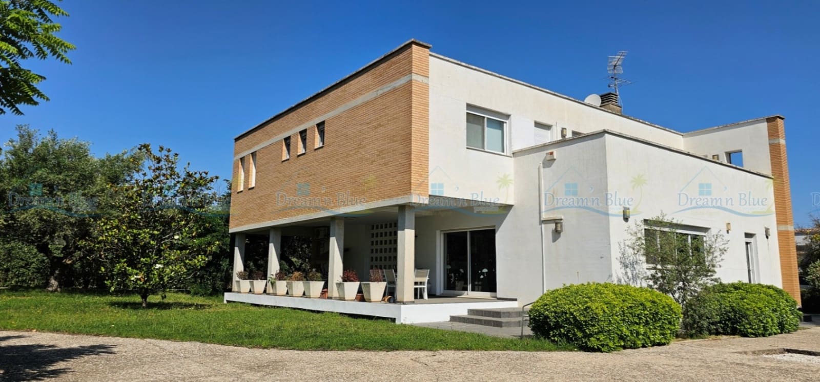 5 soveværelse Villa til salg i Ontinyent med garage - € 490.000 (Ref: 9104172)