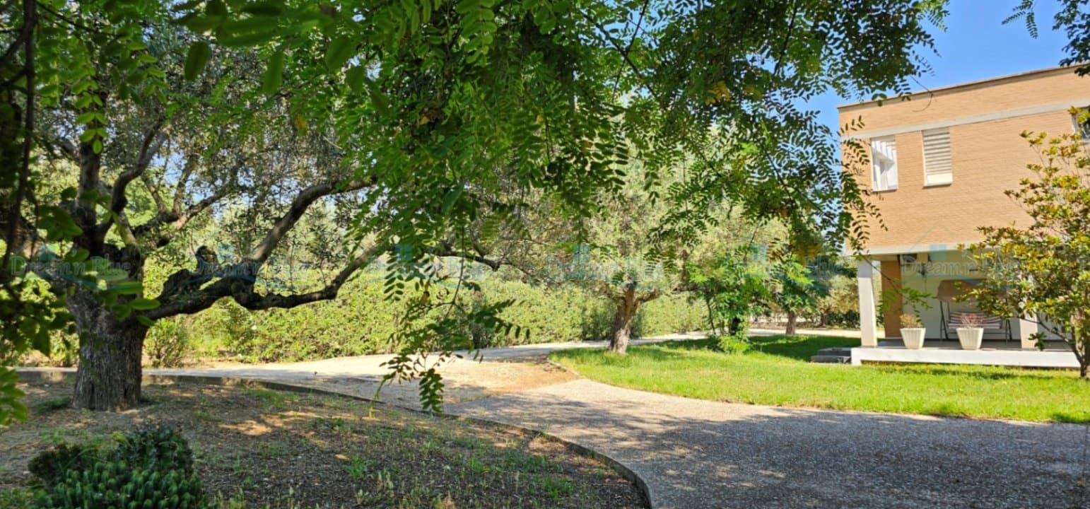 5 soveværelse Villa til salg i Ontinyent med garage - € 490.000 (Ref: 9104172)