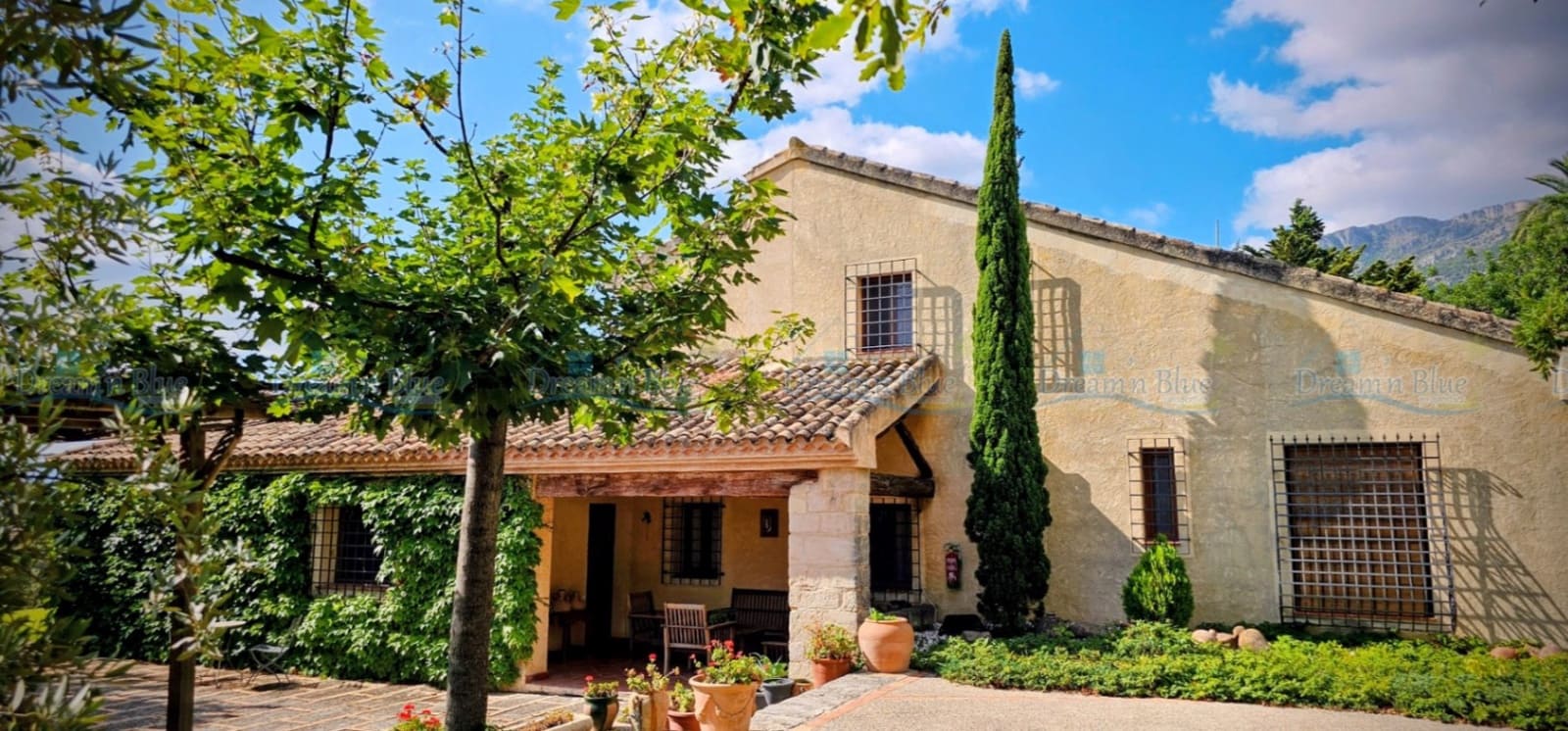 5 soveværelse Villa til salg i Muro de Alcoy med swimmingpool garage - € 880.000 (Ref: 9198686)