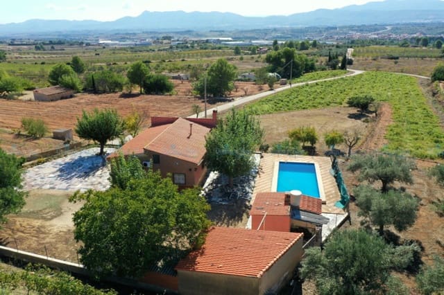 4 bedroom Villa for sale in Aielo de Malferit with pool garage - € 220,000 (Ref: 9265647)