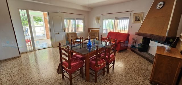 4 bedroom Villa for sale in Aielo de Malferit with pool garage - € 220,000 (Ref: 9265647)