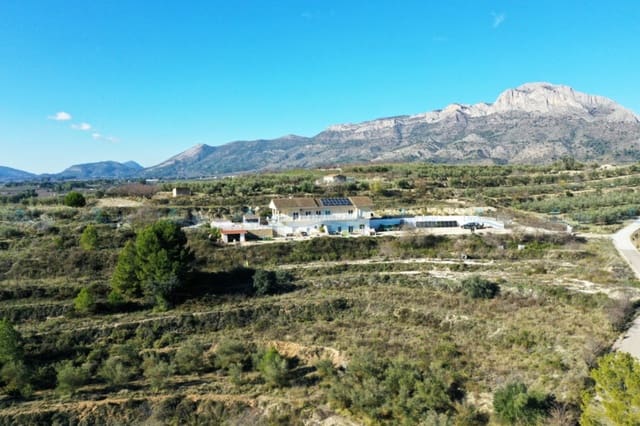 3 soverom Villa til salgs i Beniarrés med svømmebasseng garasje - € 495 000 (Ref: 9302789)