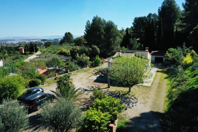 3 slaapkamer Villa te koop in Ontinyent met zwembad garage - € 345.000 (Ref: 9786854)