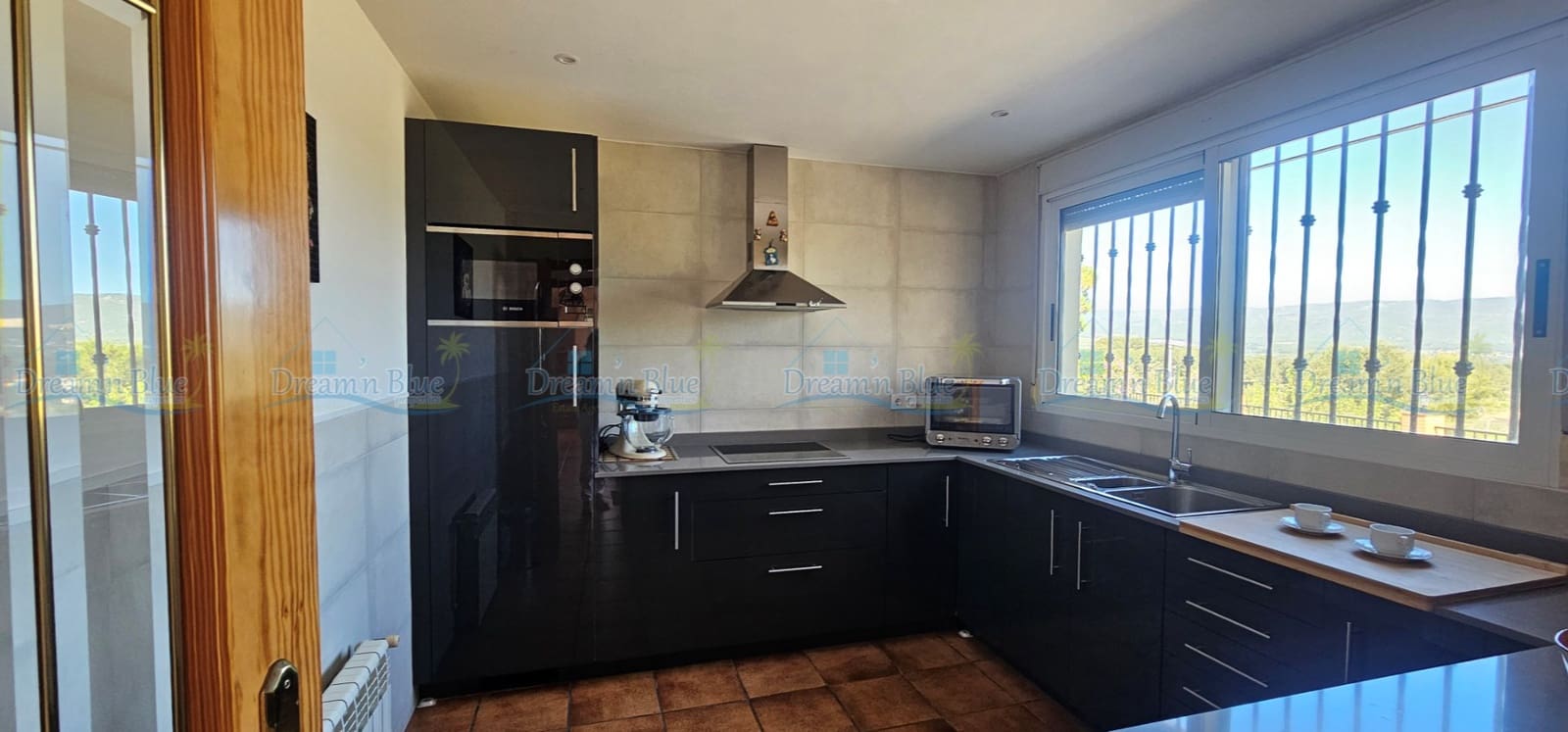 3 slaapkamer Villa te koop in Ontinyent met zwembad garage - € 345.000 (Ref: 9786854)