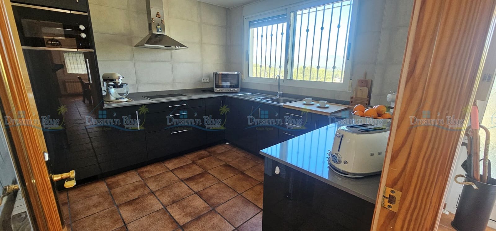 3 slaapkamer Villa te koop in Ontinyent met zwembad garage - € 345.000 (Ref: 9786854)