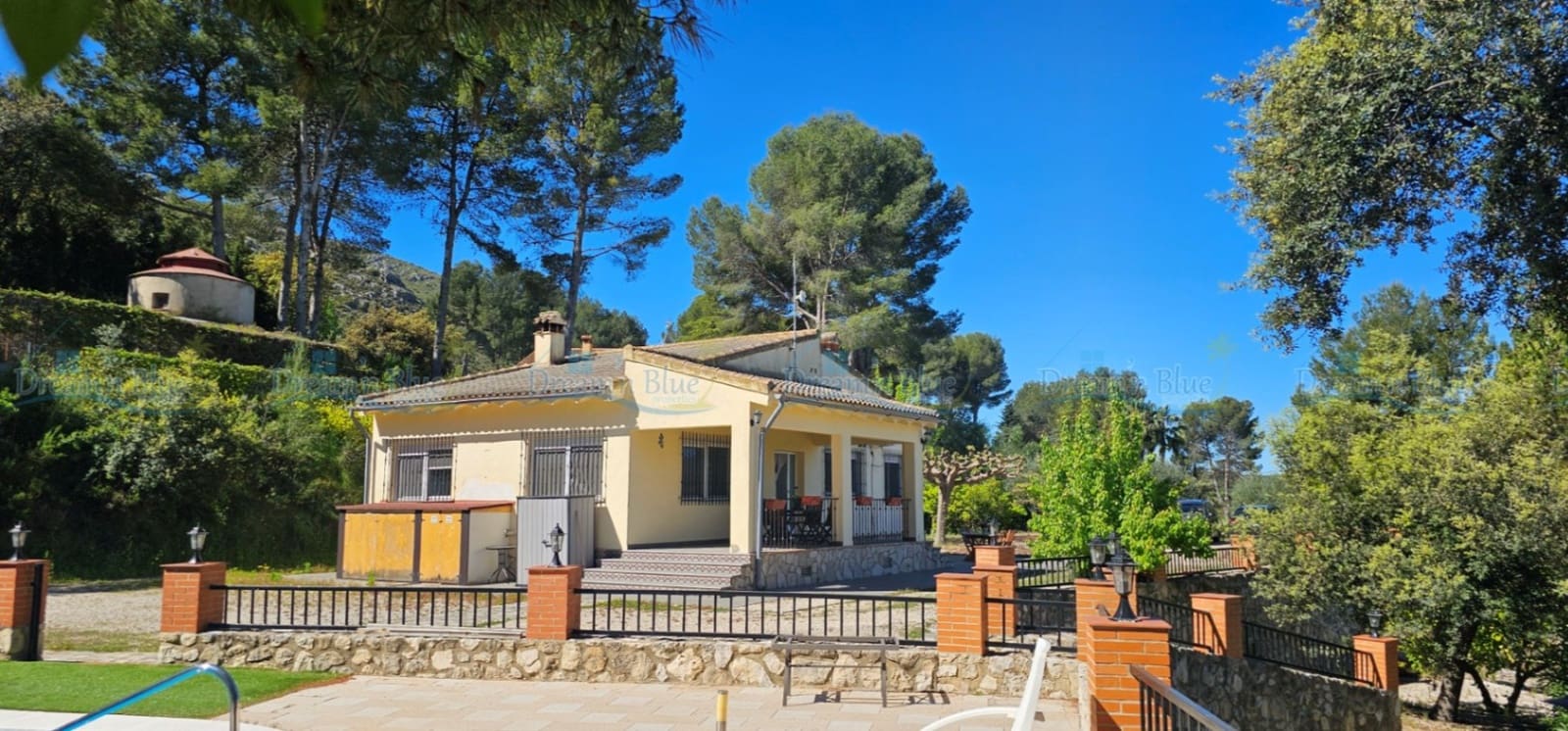 3 slaapkamer Villa te koop in Ontinyent met zwembad garage - € 345.000 (Ref: 9786854)