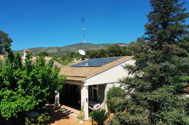 6 soveværelse Villa til salg i Ontinyent med swimmingpool garage - € 465.000 (Ref: 9786855)