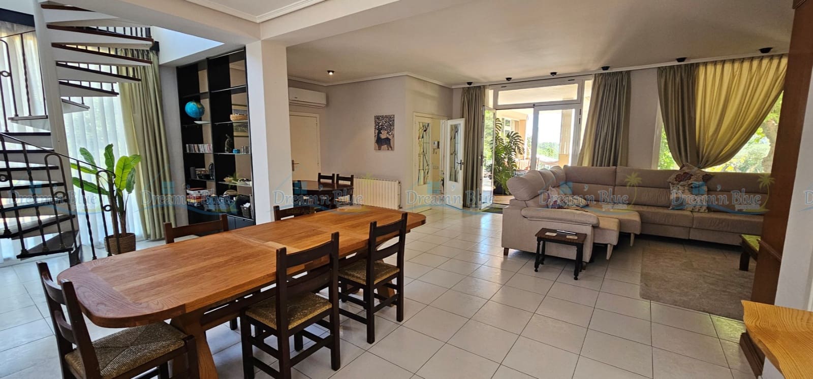 6 soveværelse Villa til salg i Ontinyent med swimmingpool garage - € 465.000 (Ref: 9786855)