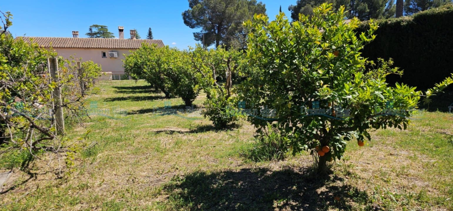 6 soveværelse Villa til salg i Ontinyent med swimmingpool garage - € 465.000 (Ref: 9786855)