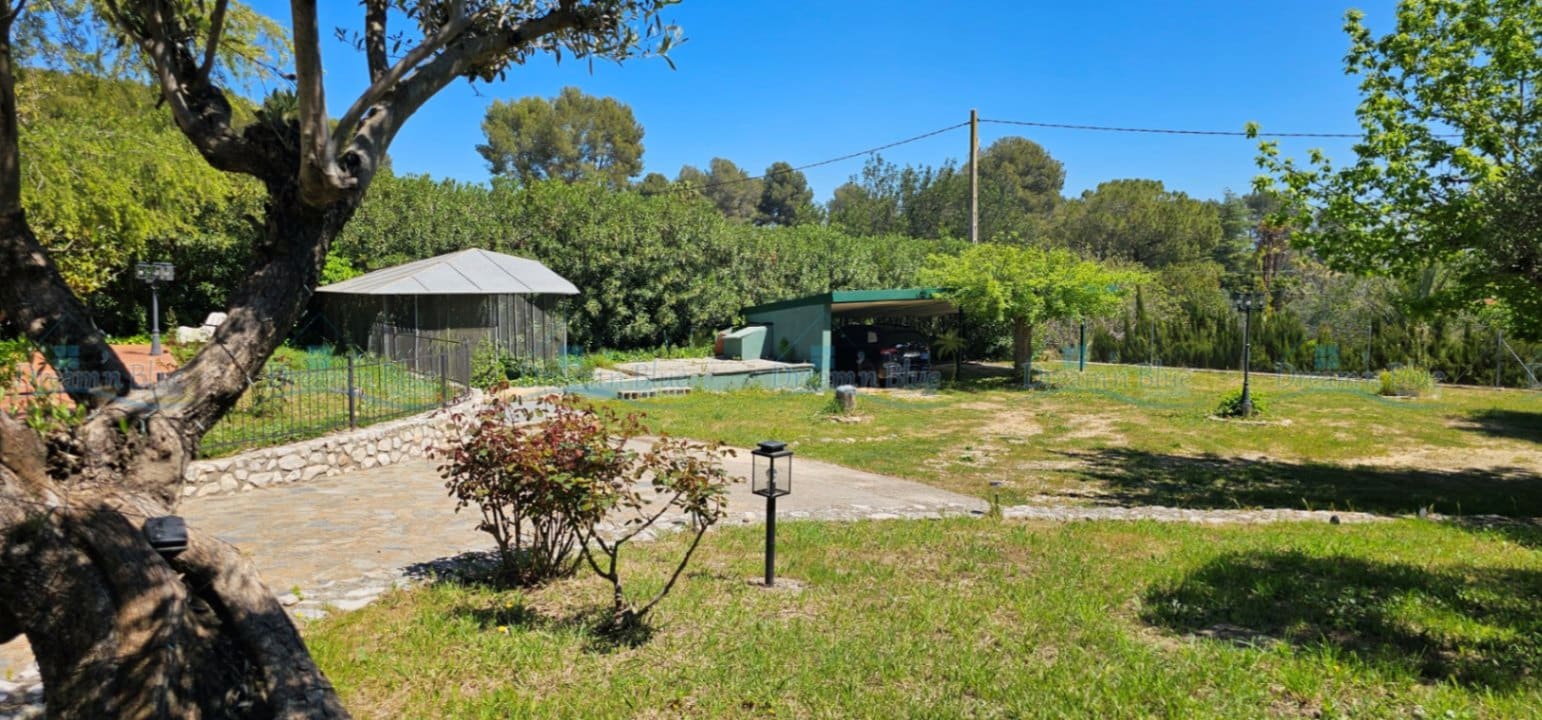 6 soveværelse Villa til salg i Ontinyent med swimmingpool garage - € 465.000 (Ref: 9786855)