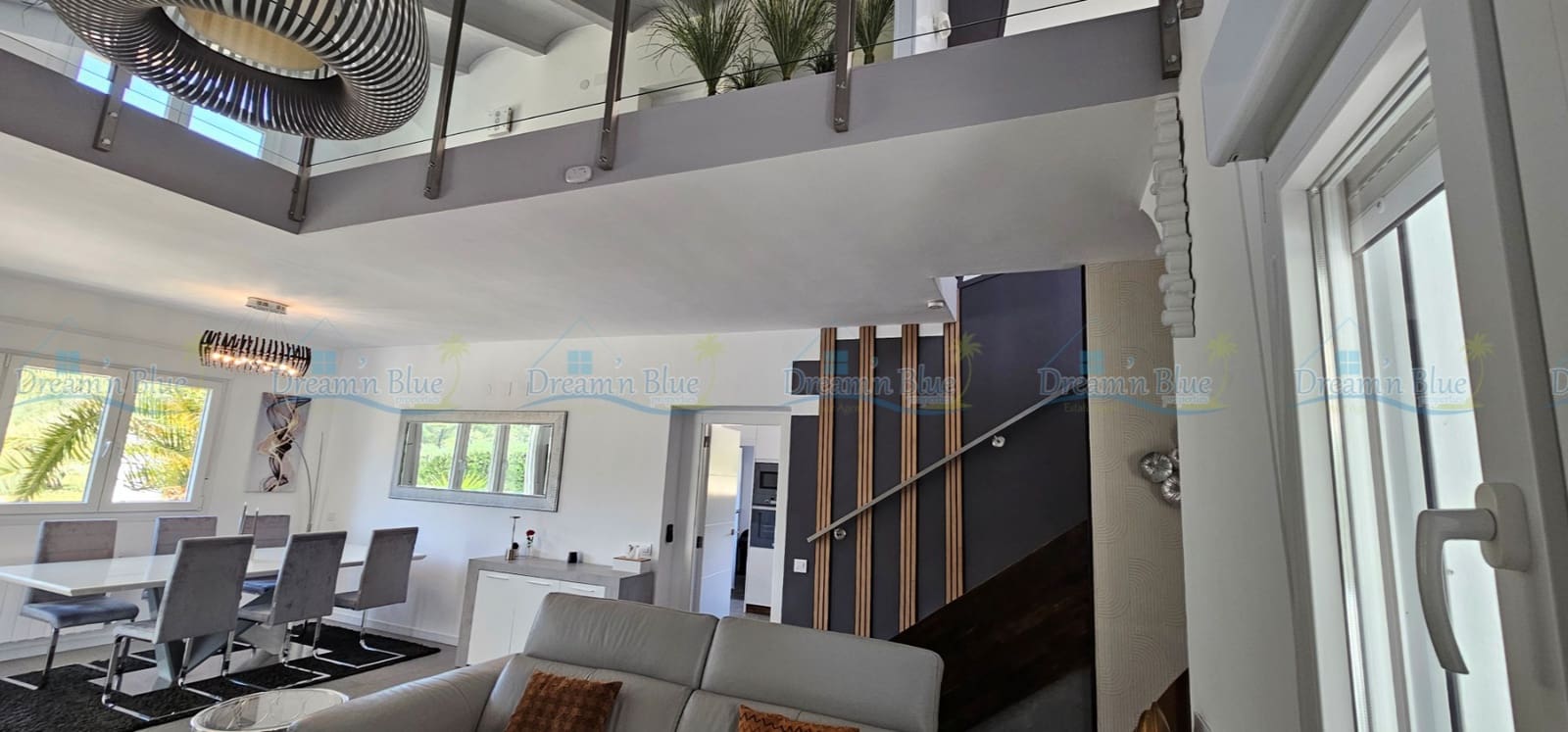 4 quarto Moradia para venda em Ontinyent com piscina garagem - 499 000 € (Ref: 9816464)