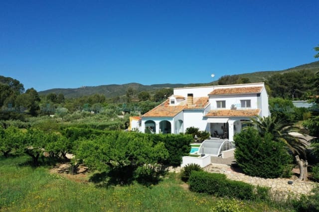 4 quarto Moradia para venda em Ontinyent com piscina garagem - 499 000 € (Ref: 9816464)