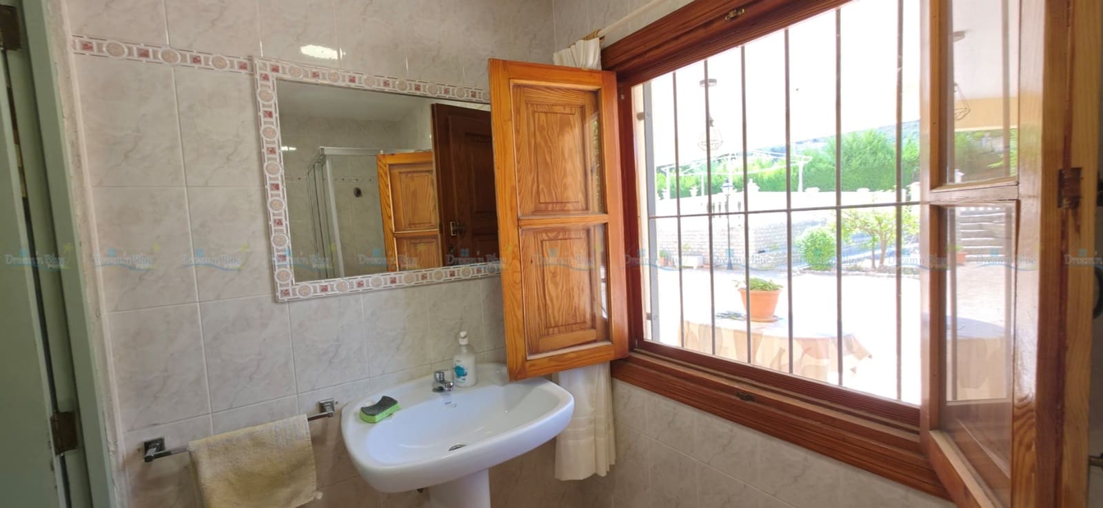 6 Zimmer Villa zu verkaufen in Ontinyent mit Pool Garage - 320.000 € (Ref: 9961677)