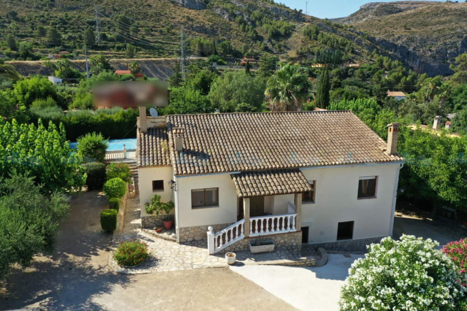 6 Zimmer Villa zu verkaufen in Ontinyent mit Pool Garage - 320.000 € (Ref: 9961677)