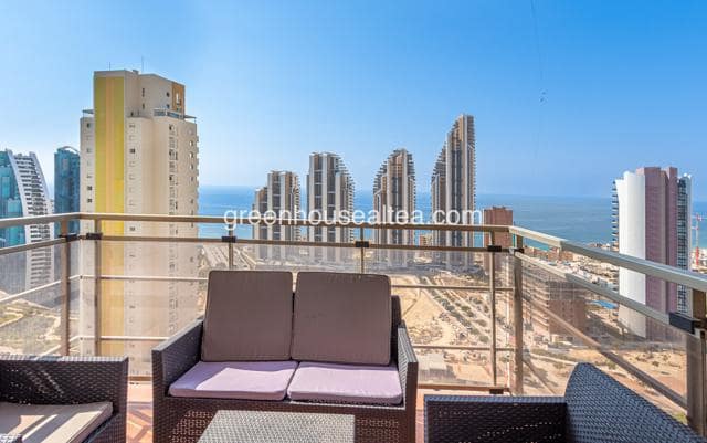 3 quarto Apartamento para venda em Benidorm com piscina garagem - 399 000 € (Ref: 10026470)