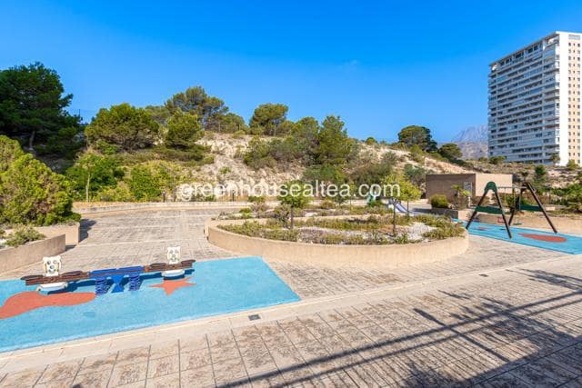 3 quarto Apartamento para venda em Benidorm com piscina garagem - 399 000 € (Ref: 10026470)