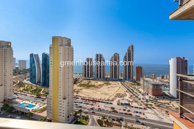 3 quarto Apartamento para venda em Benidorm com piscina garagem - 399 000 € (Ref: 10026470)
