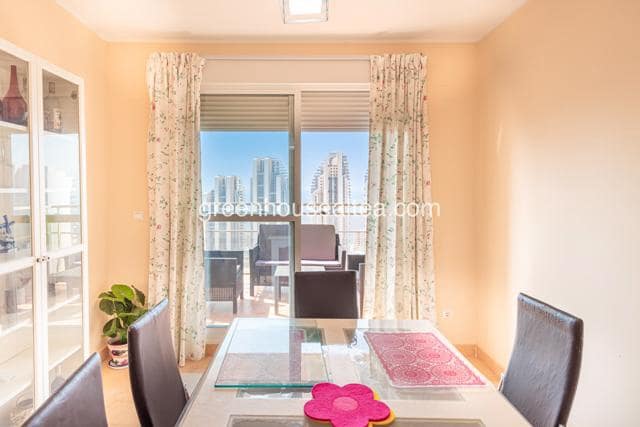 3 quarto Apartamento para venda em Benidorm com piscina garagem - 399 000 € (Ref: 10026470)