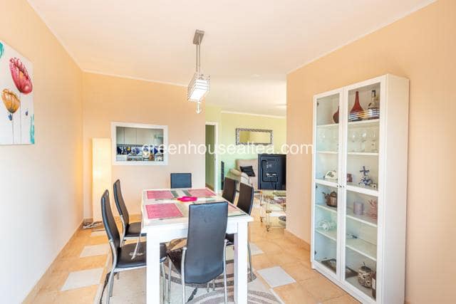 3 quarto Apartamento para venda em Benidorm com piscina garagem - 399 000 € (Ref: 10026470)