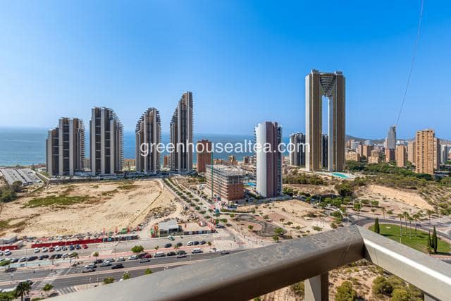 3 quarto Apartamento para venda em Benidorm com piscina garagem - 399 000 € (Ref: 10026470)