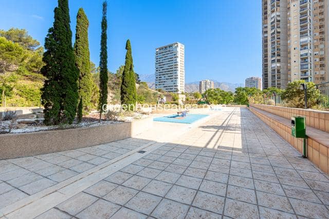 3 quarto Apartamento para venda em Benidorm com piscina garagem - 399 000 € (Ref: 10026470)