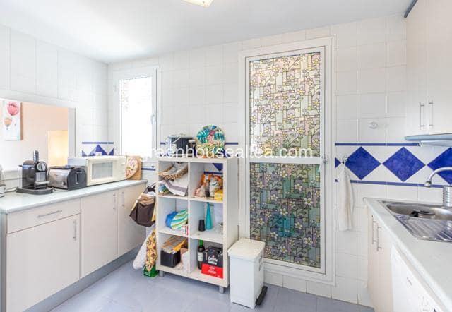 3 quarto Apartamento para venda em Benidorm com piscina garagem - 399 000 € (Ref: 10026470)