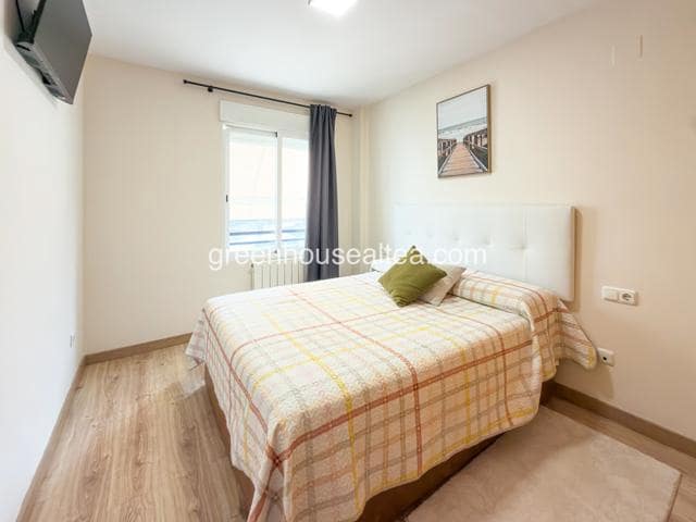 3 quarto Apartamento para arrendar em Altea com garagem - 1 350 € (Ref: 10029719)