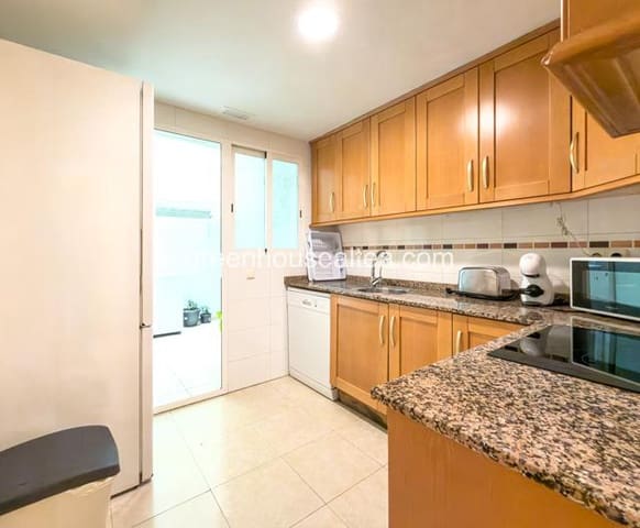 3 slaapkamer Flat te huur in Altea met garage - € 1.350 (Ref: 10029719)