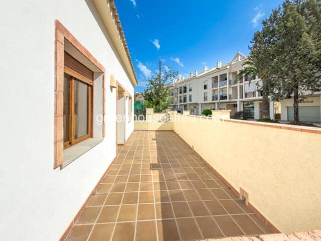 3 soverom Villa til leie i Altea med garasje - € 1 400 (Ref: 10034370)