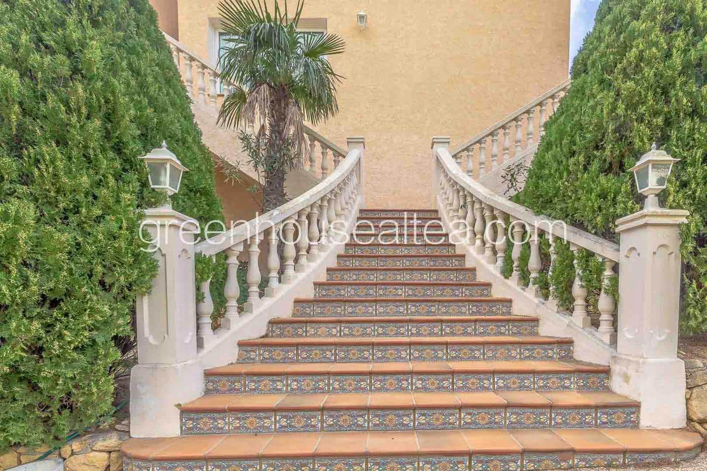 4 soveværelse Villa til salg i Altea med swimmingpool garage - € 690.000 (Ref: 5221324)