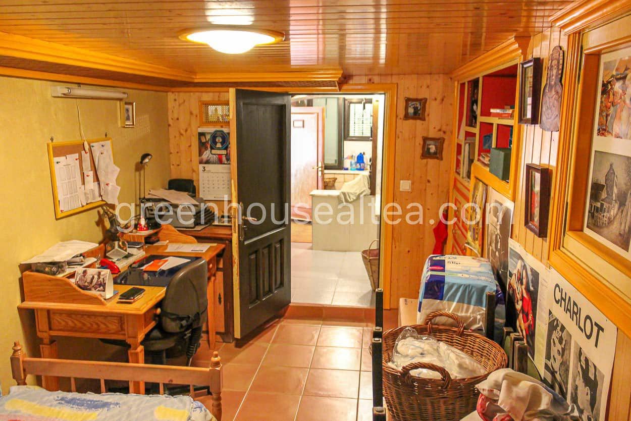 6 soverom Villa til salgs i La Nucia med svømmebasseng garasje - € 525 000 (Ref: 7366356)